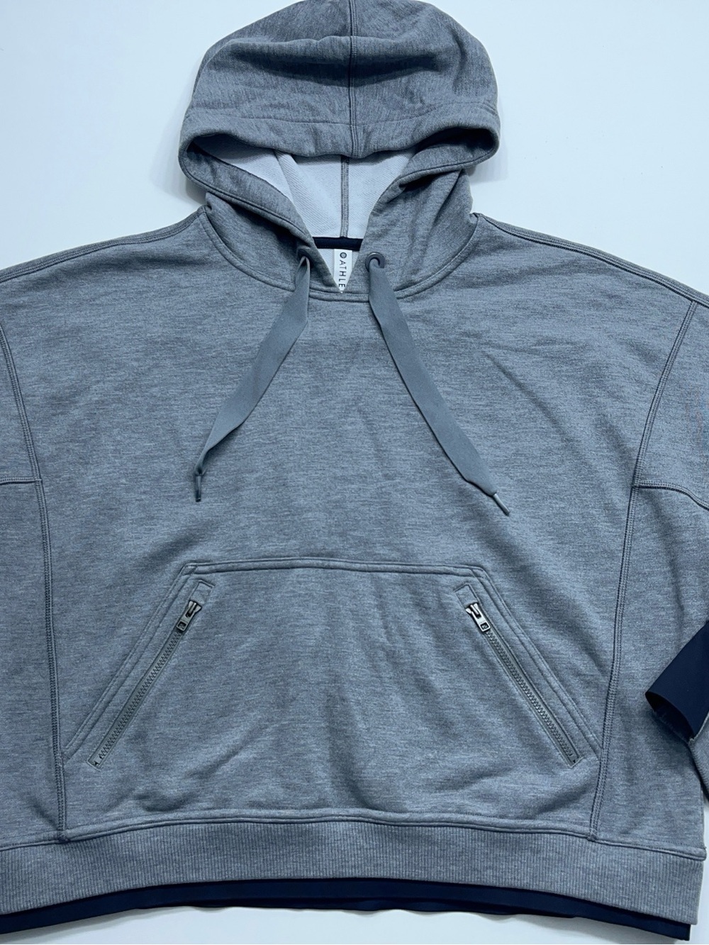 Athleta Oversized Cropped Hoodie Womens Size Medium Pullover Pockets Zip Pockets